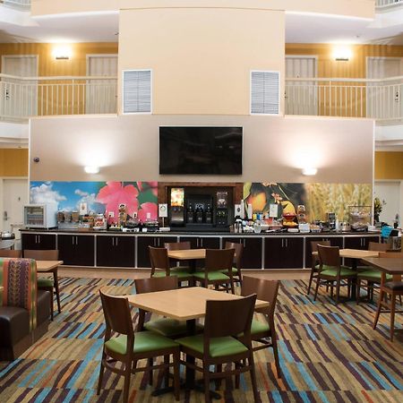 Fairfield Inn & Suites Oakland Hayward Buitenkant foto