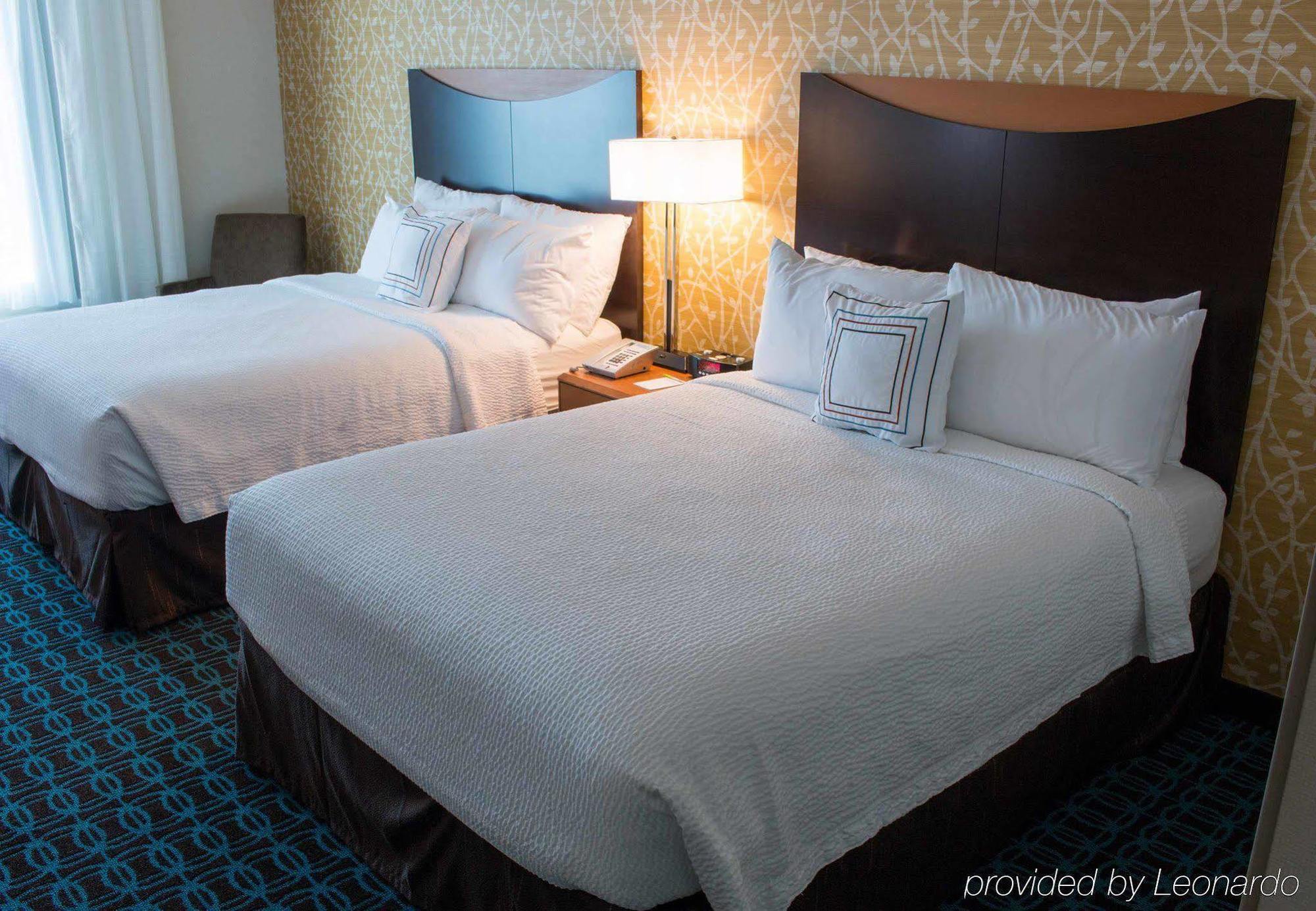 Fairfield Inn & Suites Oakland Hayward Buitenkant foto